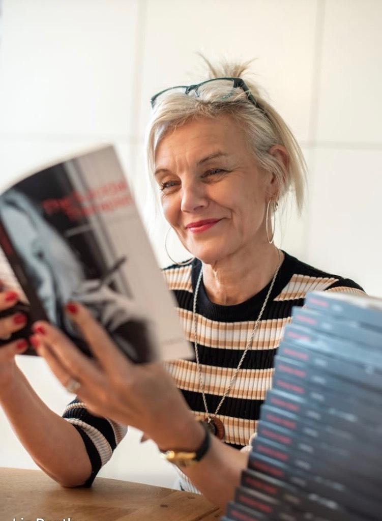 I Am a Therapist Who is Not Ashamed to Write About My Messy Life