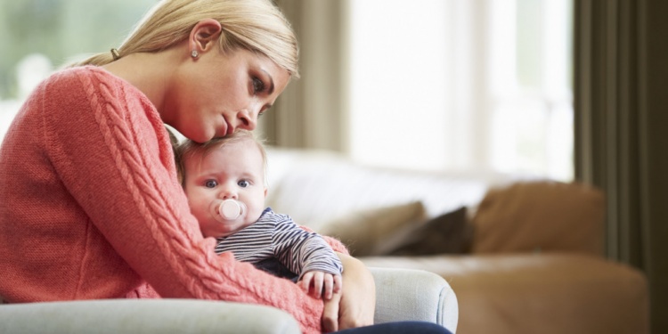 Postnatal Depression: What it is and How to Deal With it