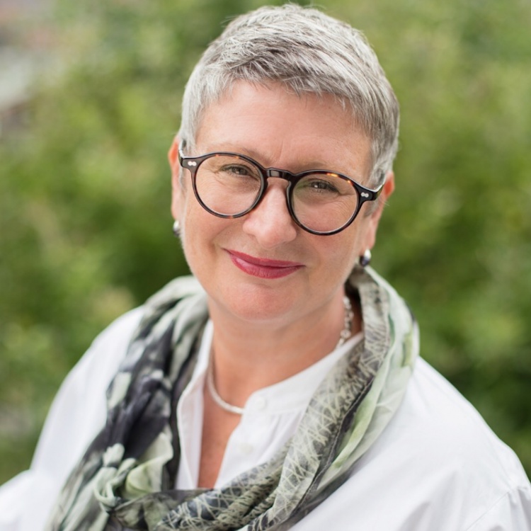 Meet the Therapist: Susan Rhodes