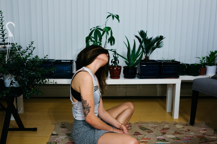 How to Start an Early Morning Yoga Routine Without Losing Sleep