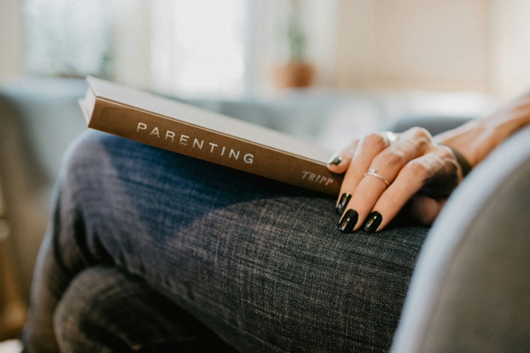 Do the Experts Get Parenting Right?